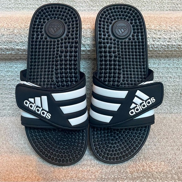 Adidas Adissage Women’s Black White Slides Massage Post Workout Sandals Athletic - Picture 1 of 7